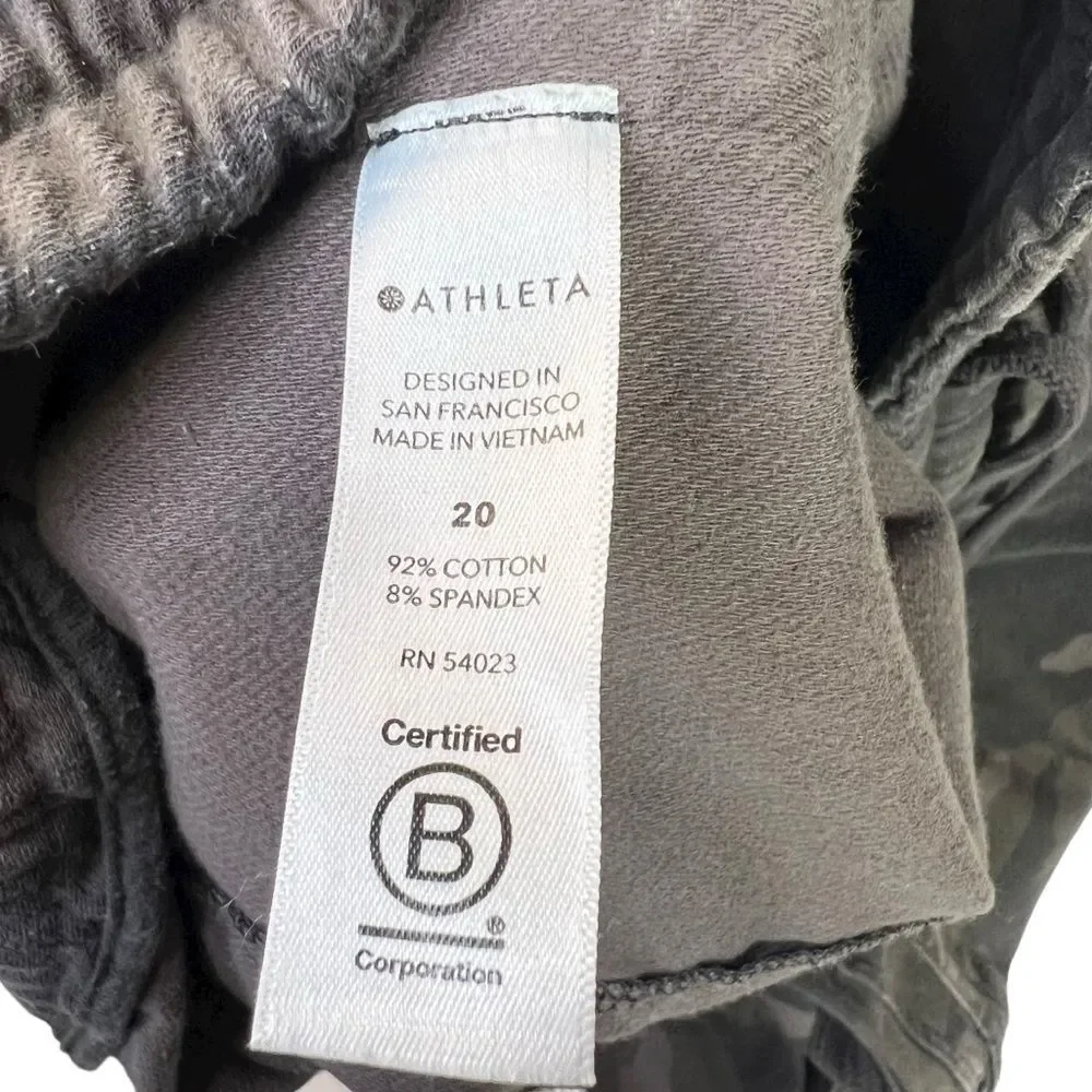 Sz 20 ATHLETA BLACK OLIVE CAMO ELASTIC WAIST STRETCHY FARALLON SHORTS - Picture 13 of 16